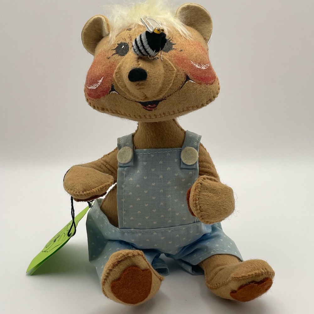 Vintage Annalee, 1984, Honey Bear With Bee Overalls Made In Meredith, NH USA